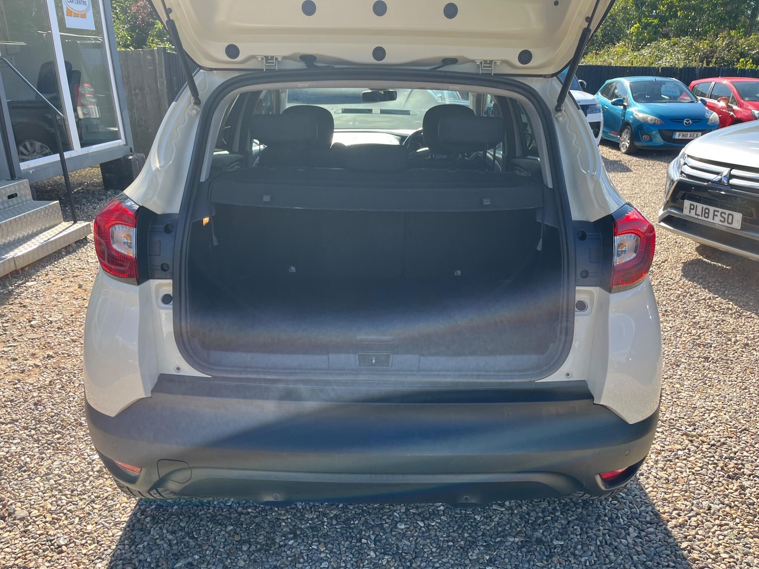 Used Renault Captur 2016 for sale - 76042001: Photo 6
