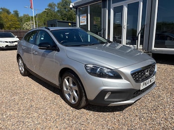 Used Volvo V40 Cross Country 2014 for sale - 78648085: Photo