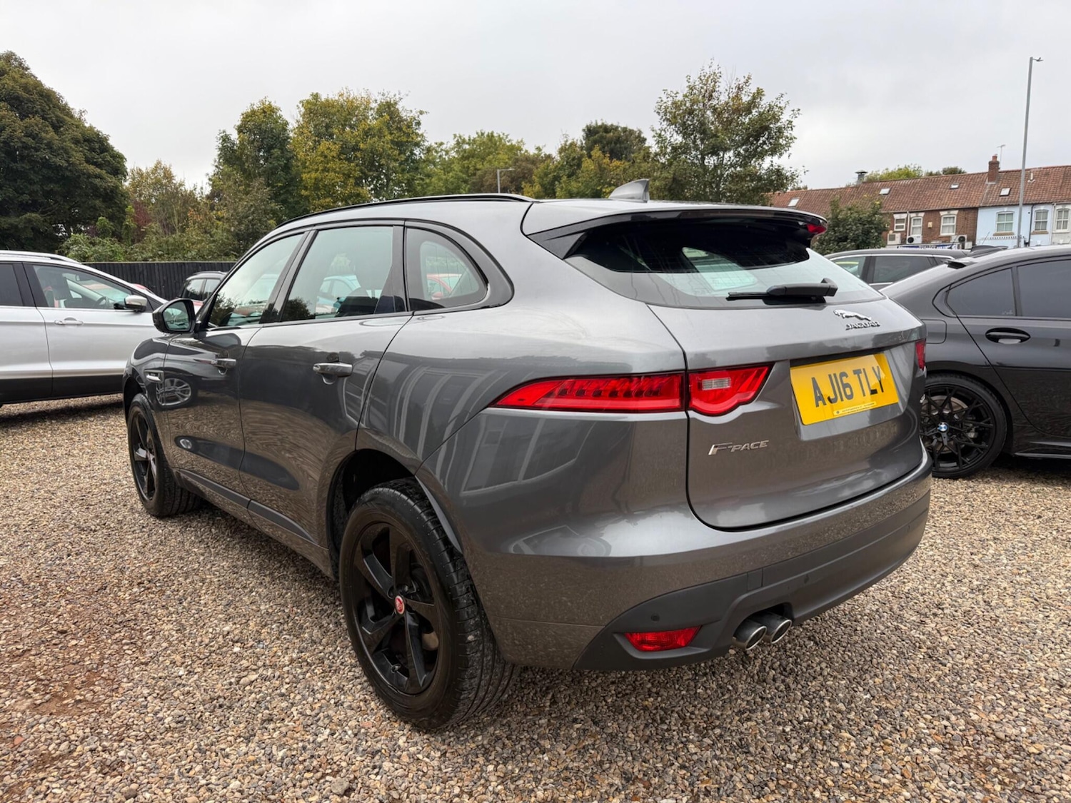 Used Jaguar F-Pace 2016 for sale - 76260462: Photo 5
