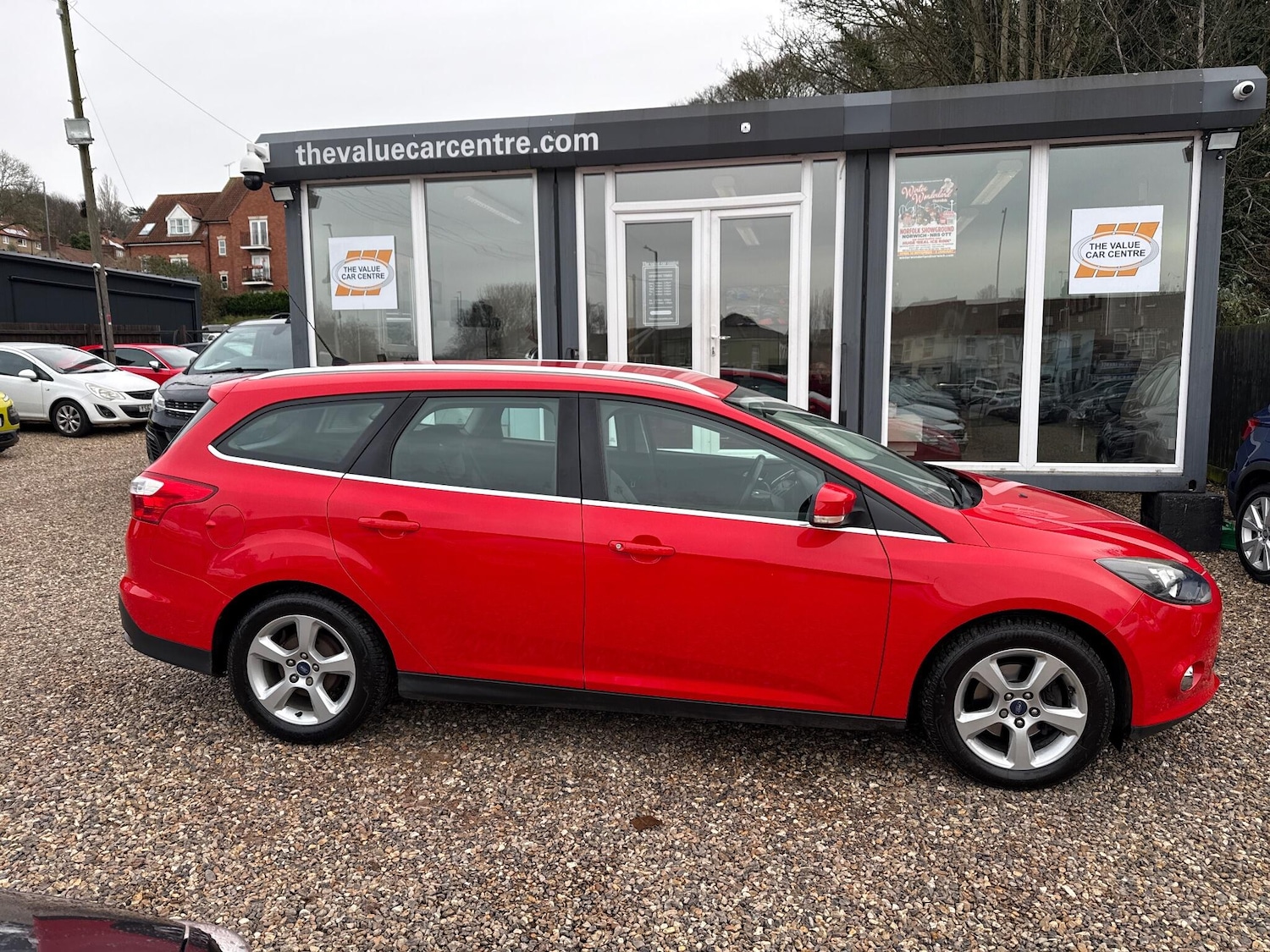 Used Ford Focus 2014 for sale - 76964650: Photo 2