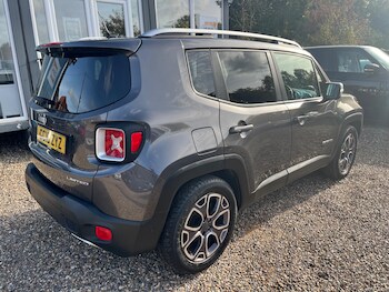 Used Jeep Renegade 2016 for sale - 76388275: Photo