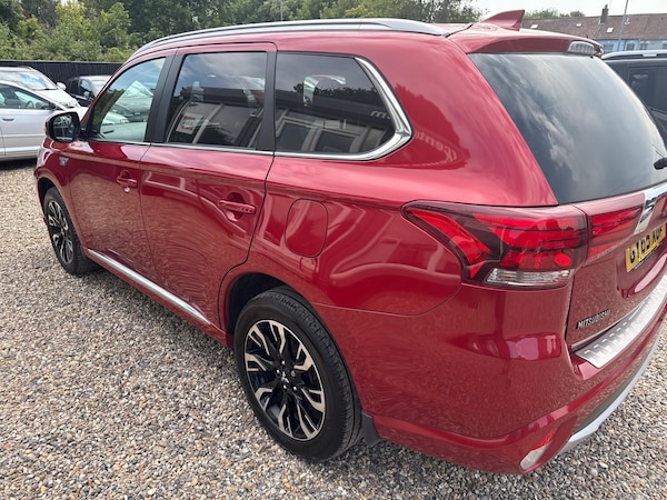 Used Mitsubishi Outlander 2016 for sale - 76012710: Photo 5