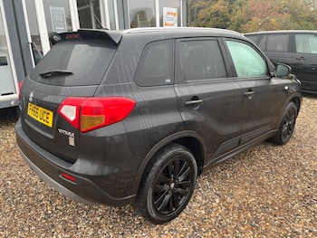 Used Suzuki Vitara 2017 for sale - 76472698: Photo