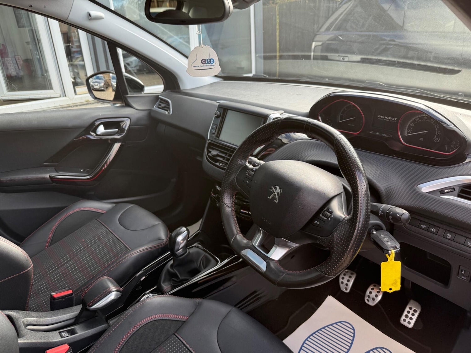 Used Peugeot 2008 2017 for sale - 76989036: Photo 9