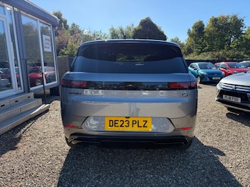Used Land Rover Range Rover Sport 2023 for sale - 76152924: Photo 4