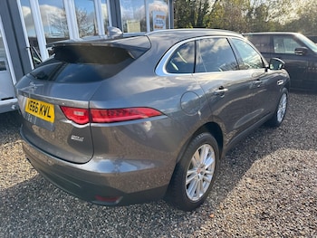 Used Jaguar F-Pace 2016 for sale - 76991794: Photo