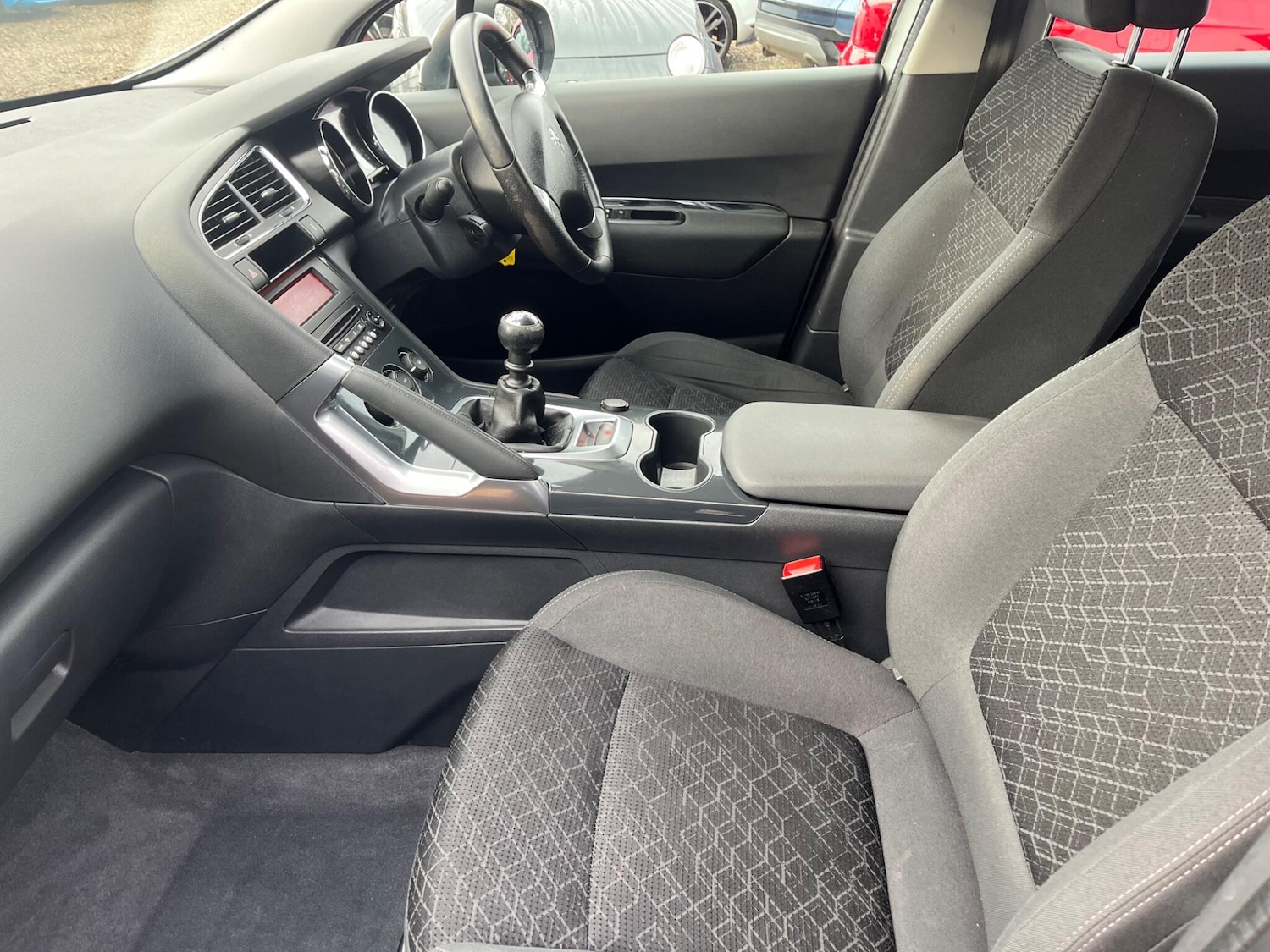 Used Peugeot 3008 2016 for sale - 77073983: Photo 11