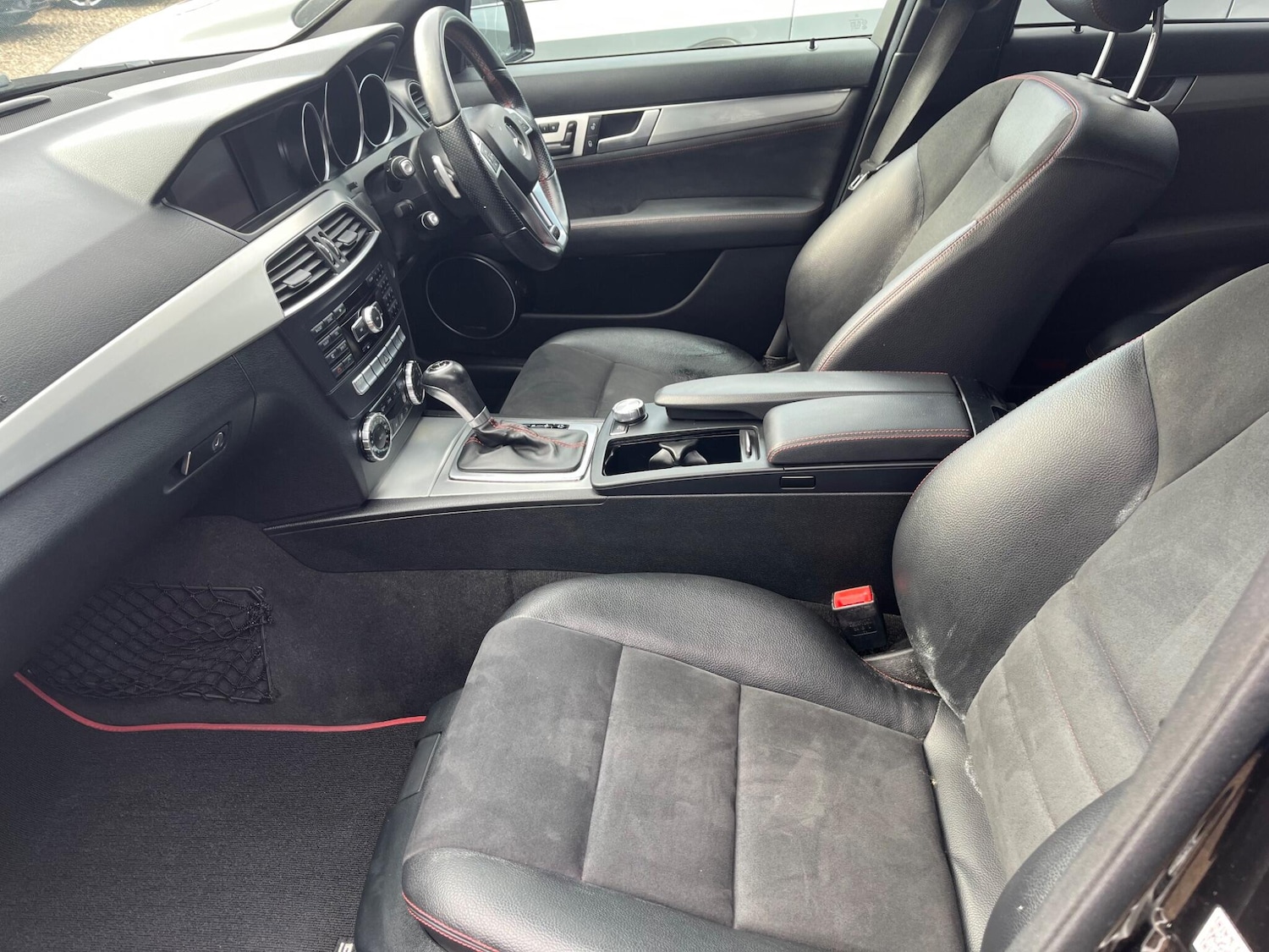 Used Mercedes-Benz C Class 2013 for sale - 76866519: Photo 12