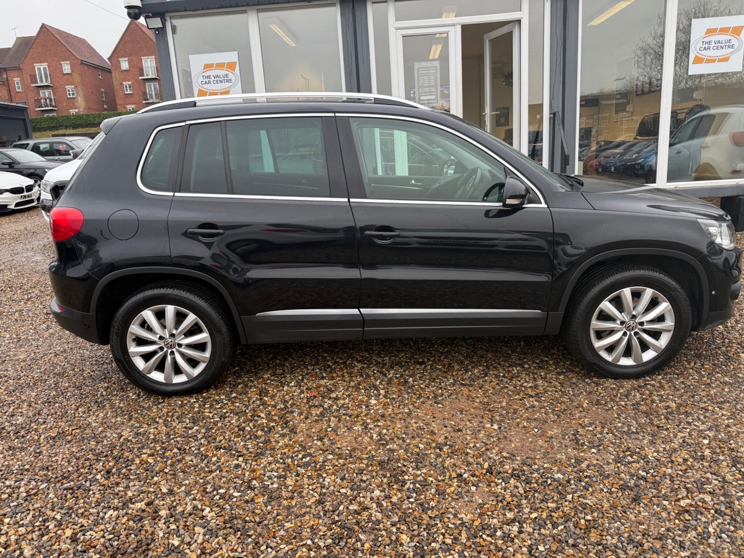 Used Volkswagen Tiguan 2014 for sale - 77358418: Photo 2
