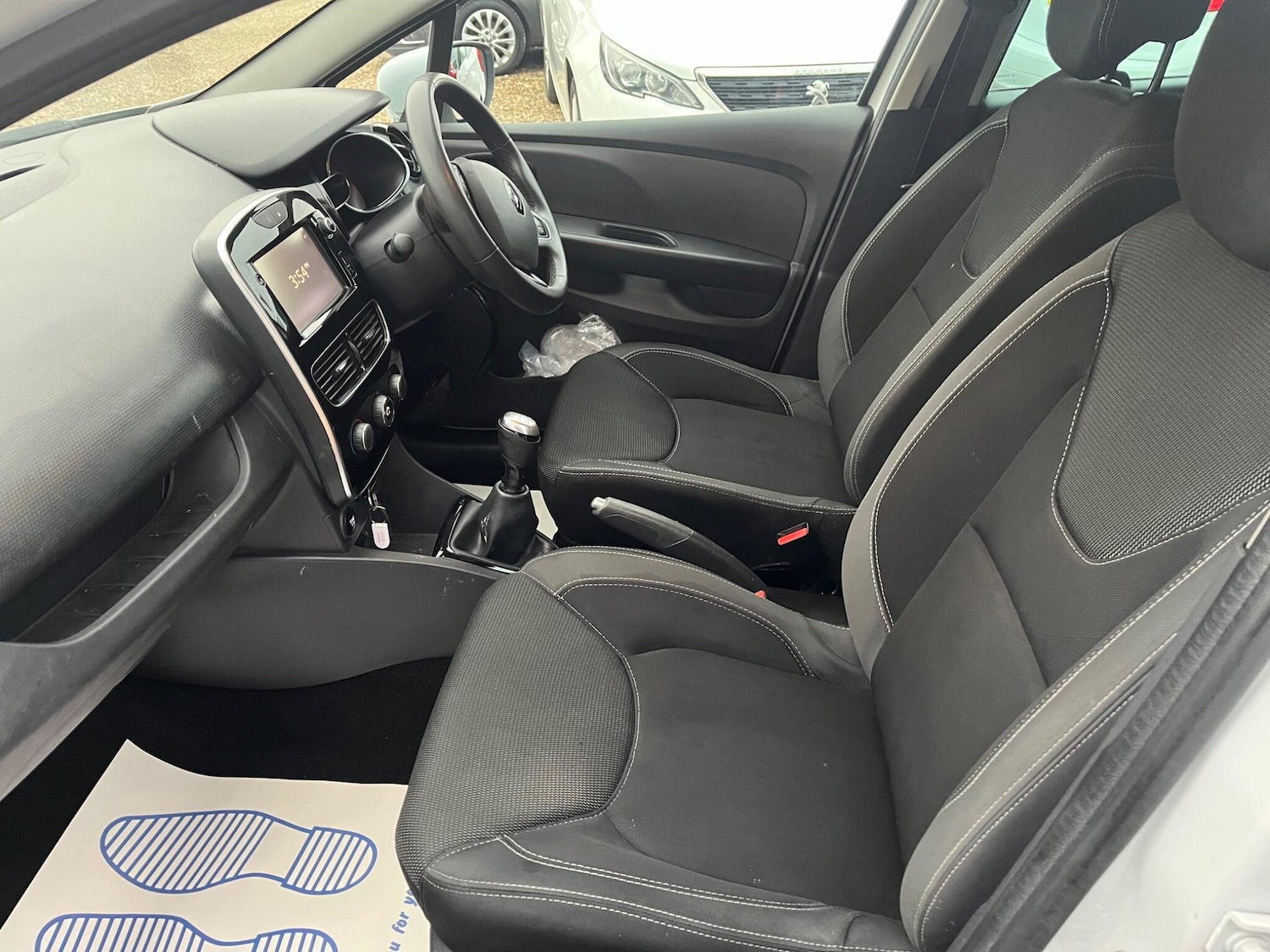 Used Renault Clio for sale - 77808117: Photo 12