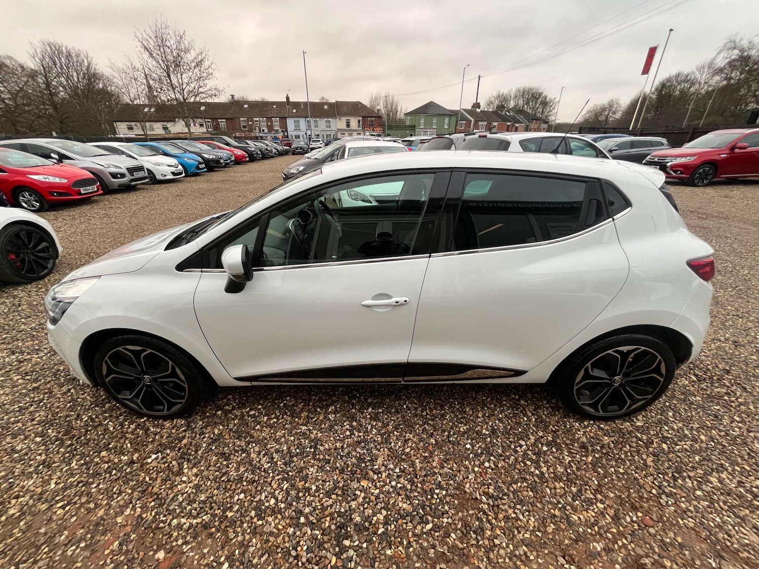 Used Renault Clio for sale - 77808117: Photo 9