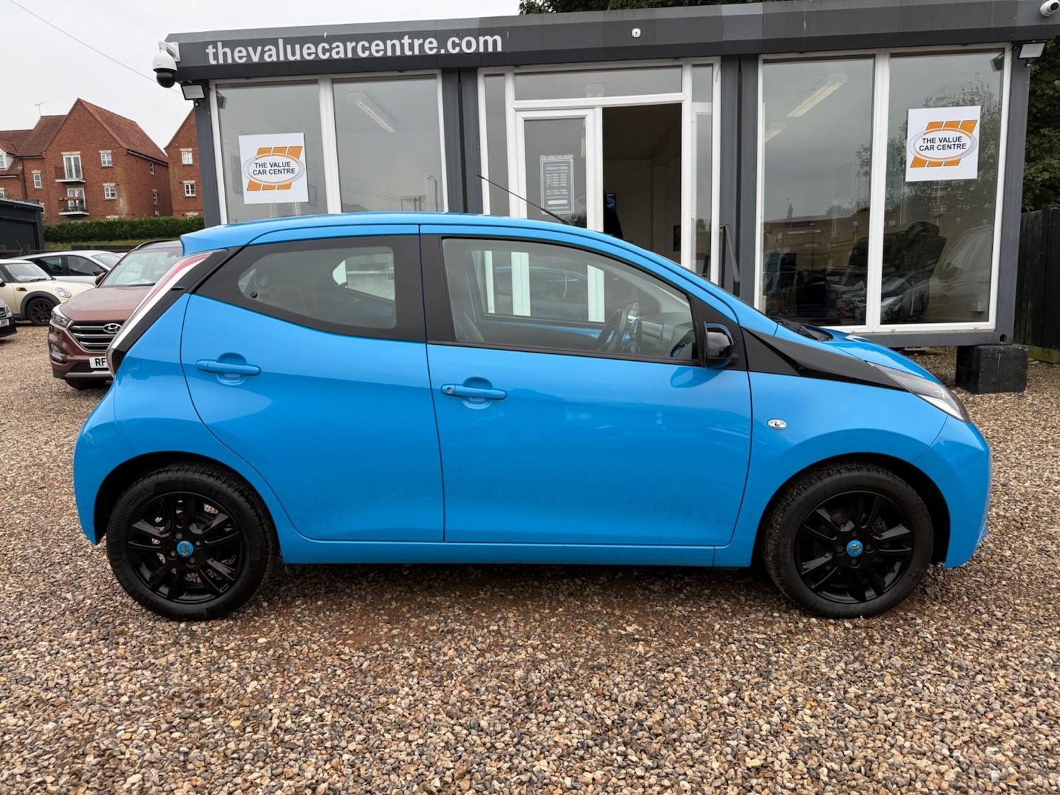 Used Toyota AYGO 2016 for sale - 76284269: Photo 2