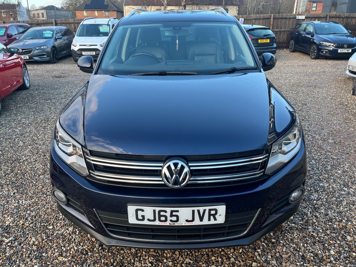 Used Volkswagen Tiguan 2015 for sale - 77143035: Photo 2