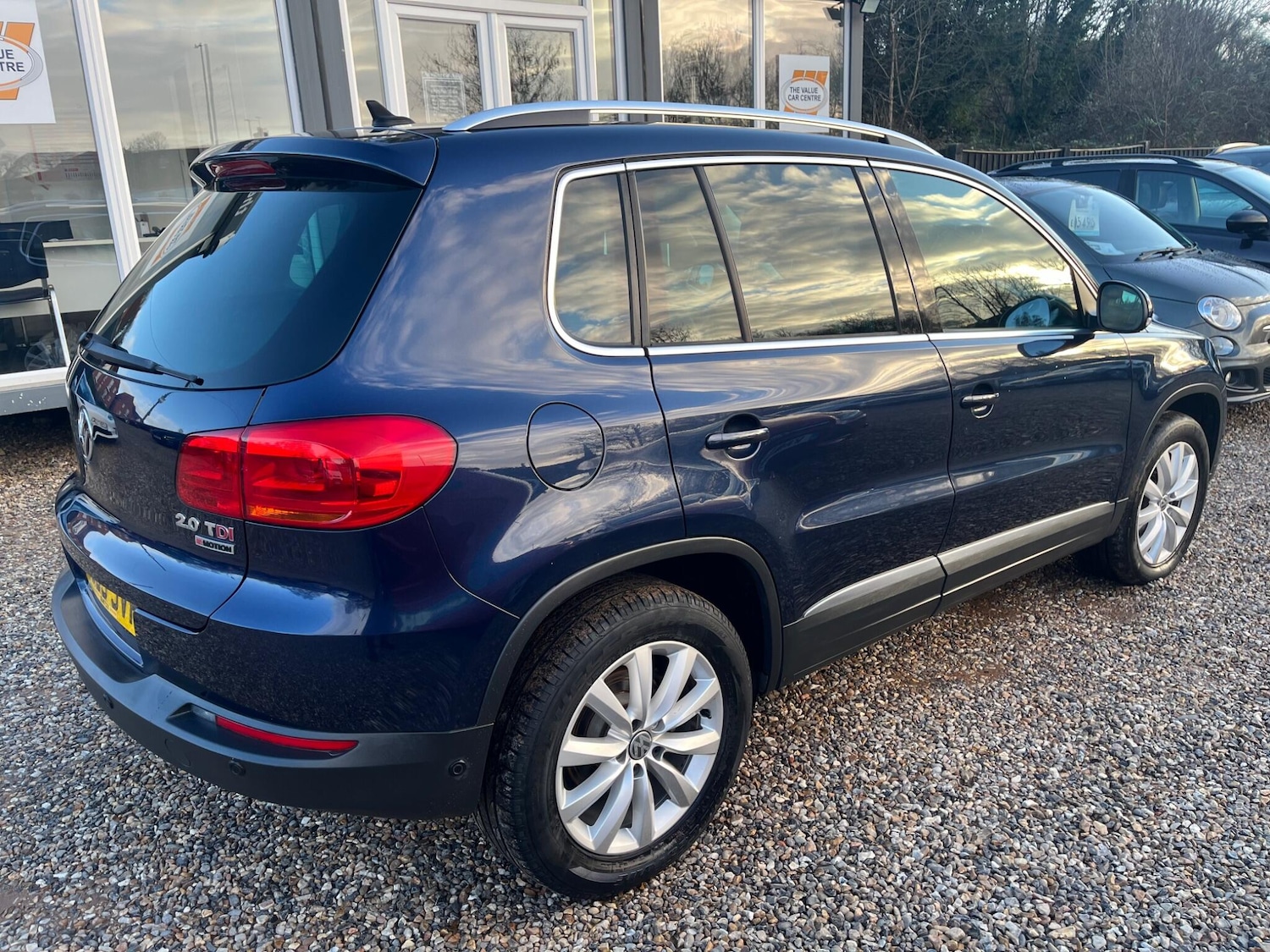 Used Volkswagen Tiguan 2015 for sale - 77143035: Photo 4