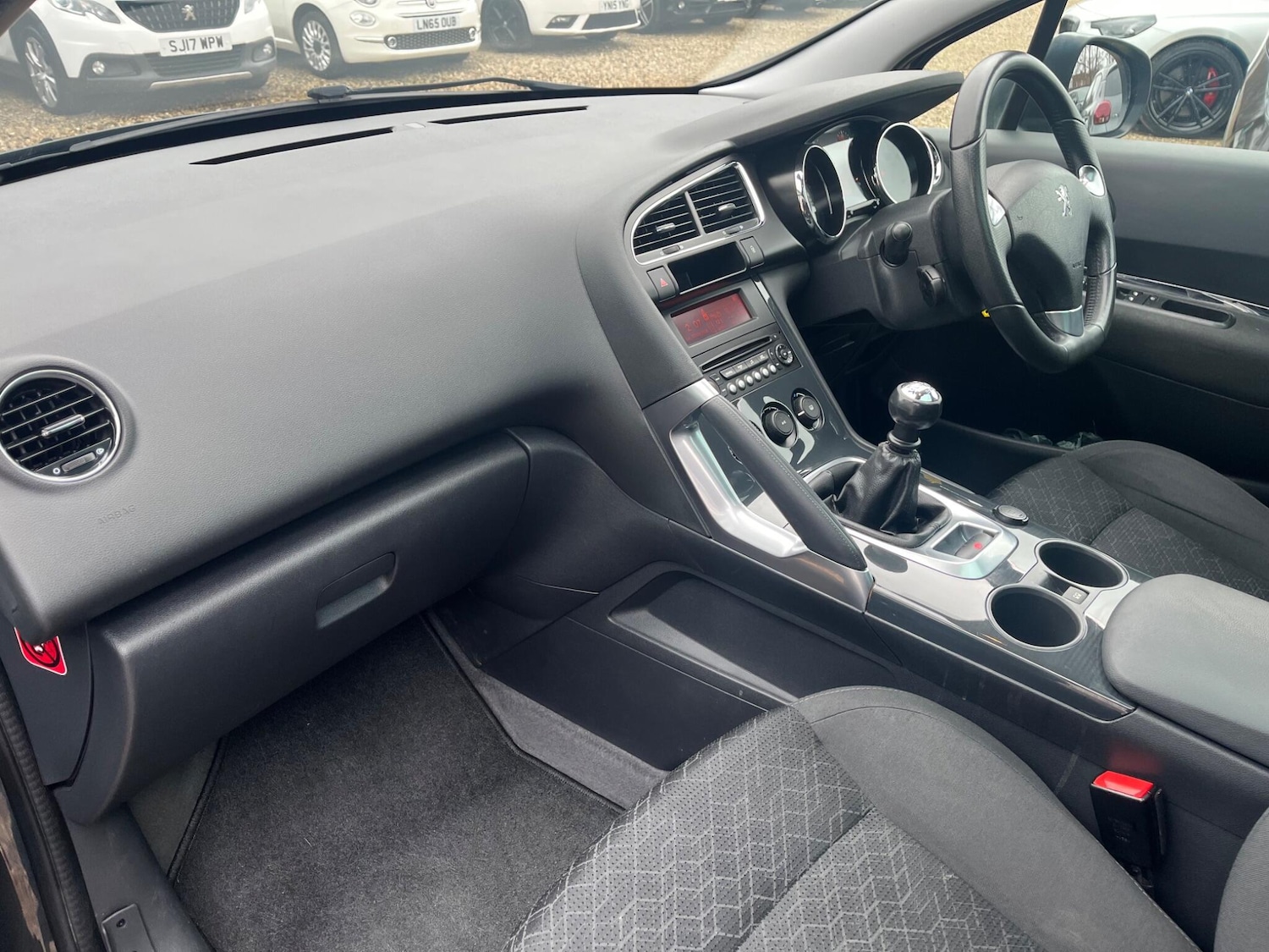 Used Peugeot 3008 2015 for sale - 77794307: Photo 11