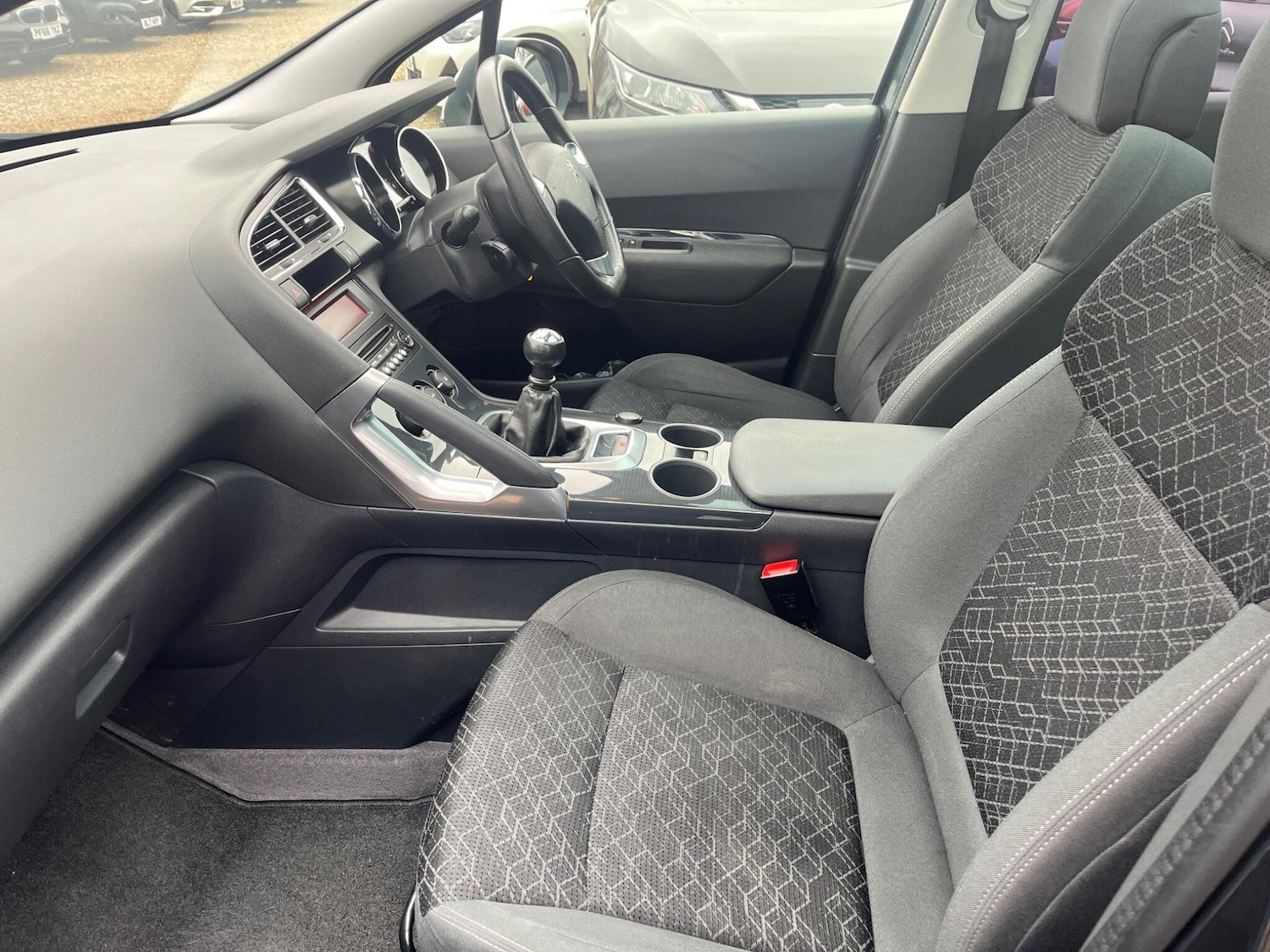 Used Peugeot 3008 2015 for sale - 77794307: Photo 12