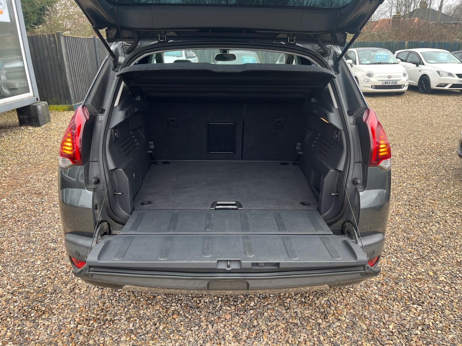 Used Peugeot 3008 2015 for sale - 77794307: Photo 6