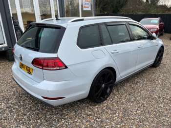 Used Volkswagen Golf 2017 for sale - 73184140: Photo