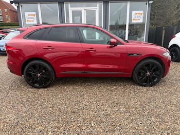 Used Jaguar F-Pace 2019 for sale - 78058172: Photo