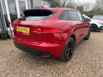 Used Jaguar F-Pace 2019 for sale - 78058172: Photo