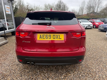Used Jaguar F-Pace 2019 for sale - 78058172: Photo