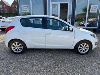 Used Hyundai i20 2014 for sale - 74908767: Photo