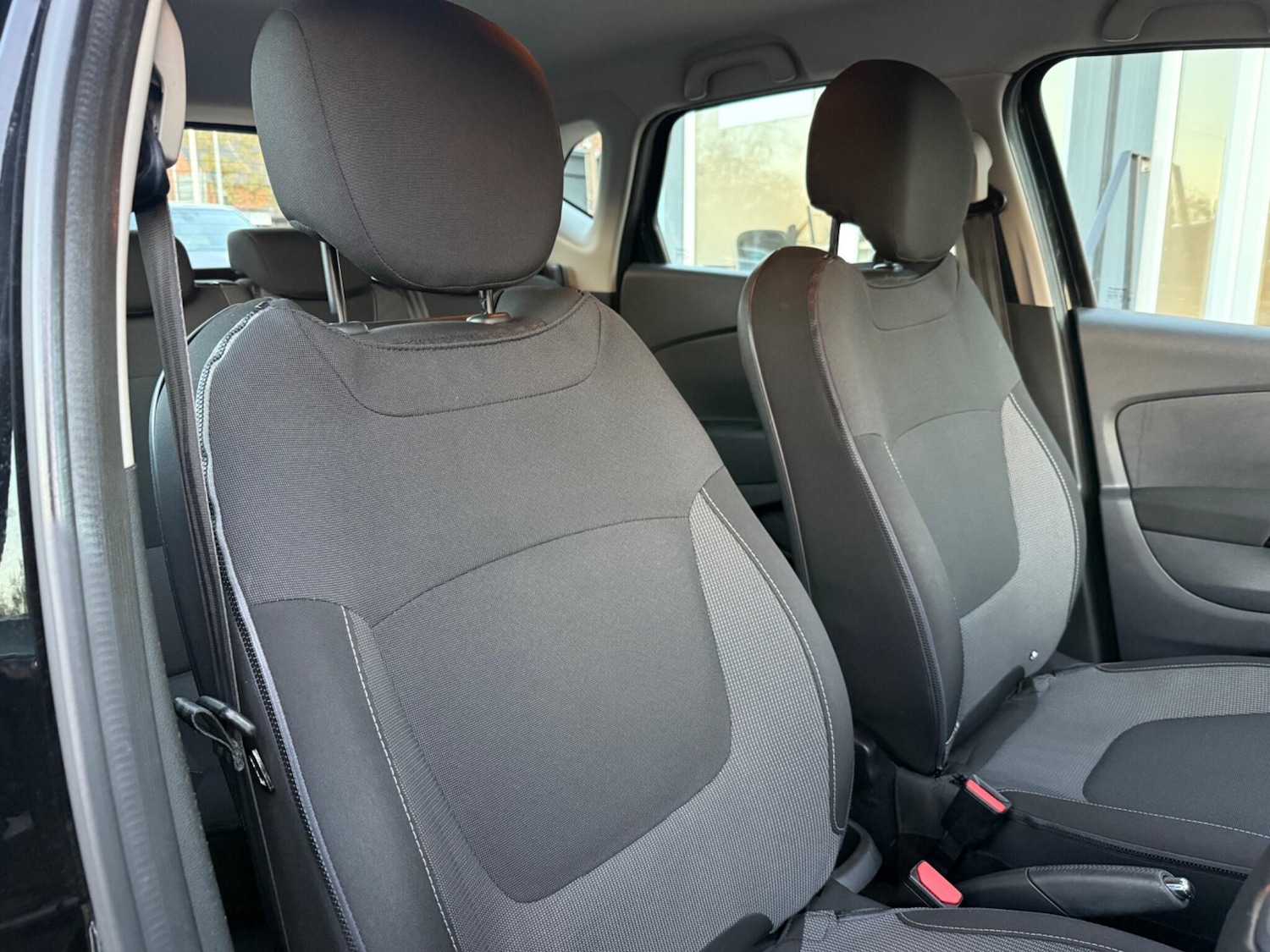 Used Renault Captur 2016 for sale - 76607982: Photo 10