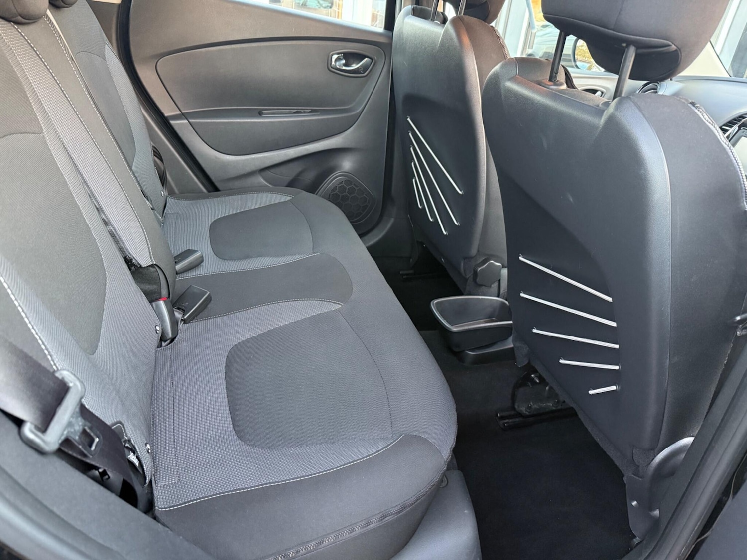 Used Renault Captur 2016 for sale - 76607982: Photo 11