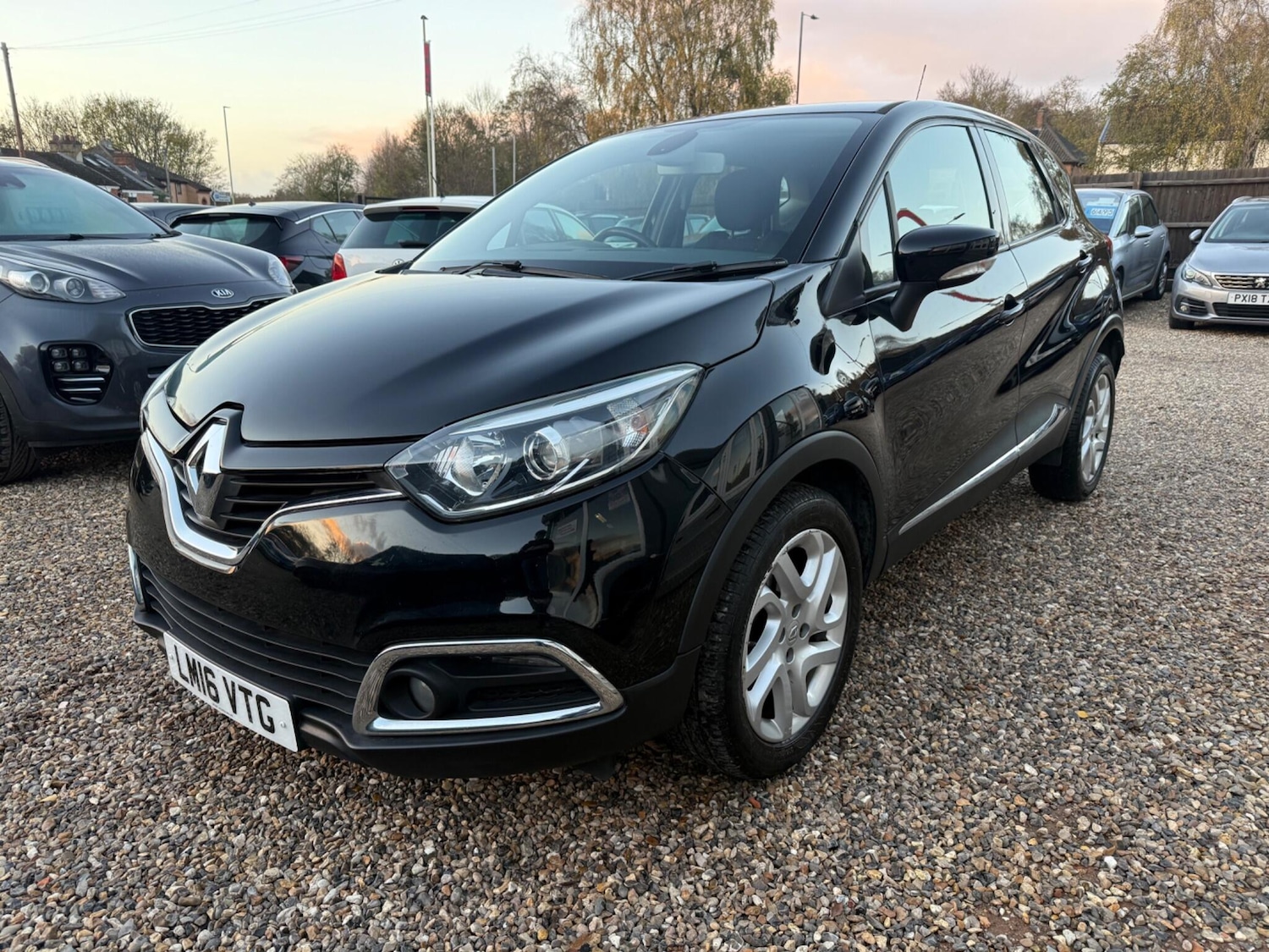 Used Renault Captur 2016 for sale - 76607982: Photo 7