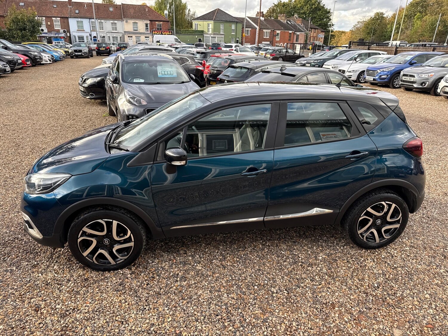 Used Renault Captur 2017 for sale - 76247930: Photo 7