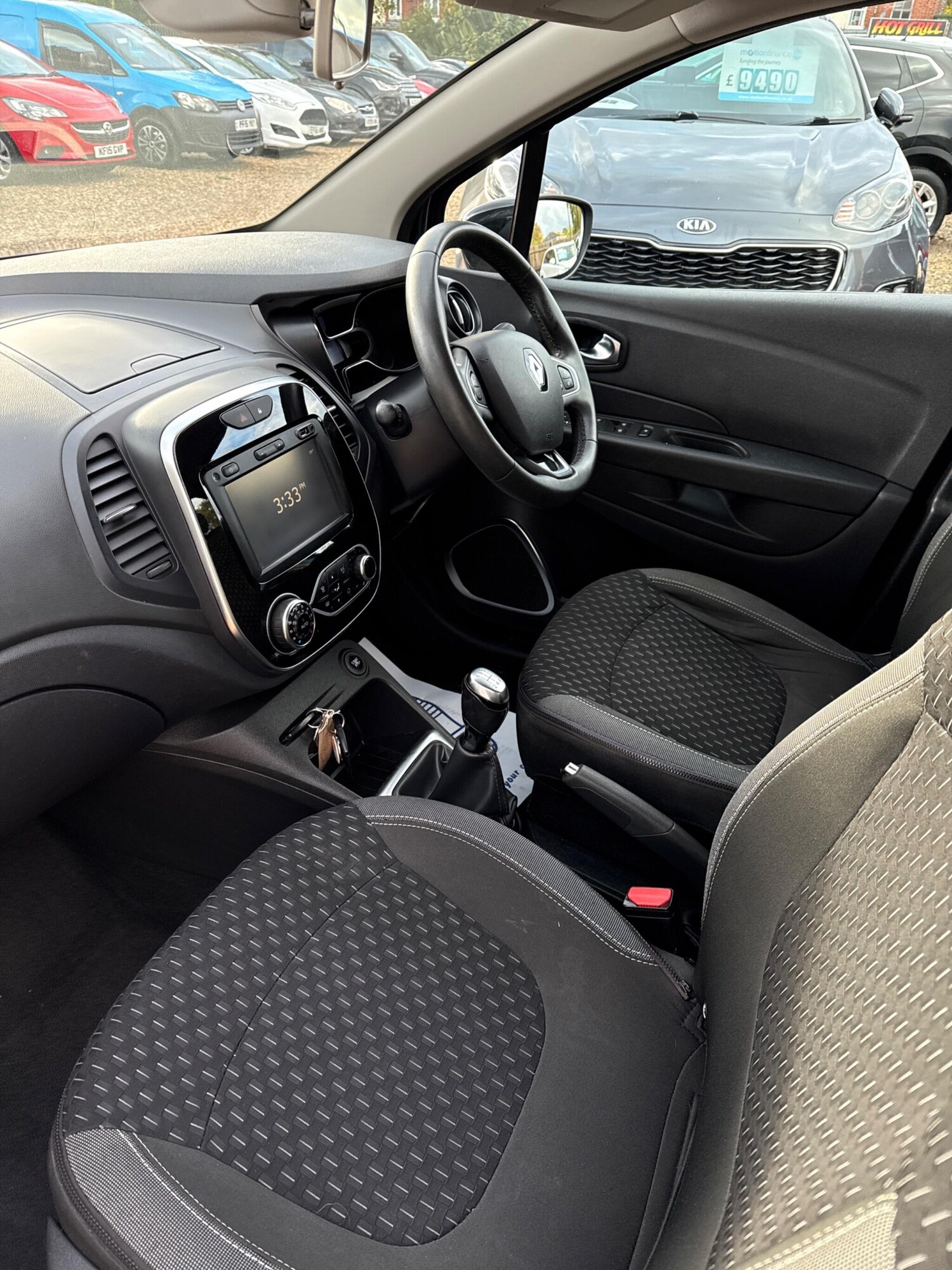 Used Renault Captur 2017 for sale - 76247930: Photo 8