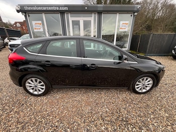 Used Ford Focus 2017 for sale - 77625163: Photo