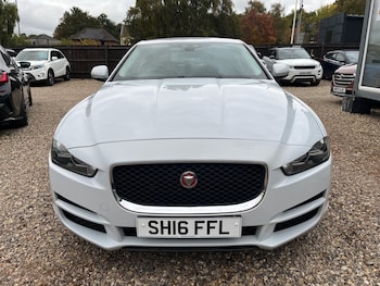Used Jaguar XE 2016 for sale - 76259135: Photo