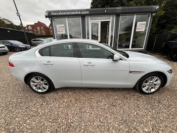 Used Jaguar XE 2016 for sale - 76259135: Photo