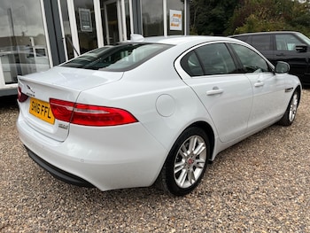 Used Jaguar XE 2016 for sale - 76259135: Photo