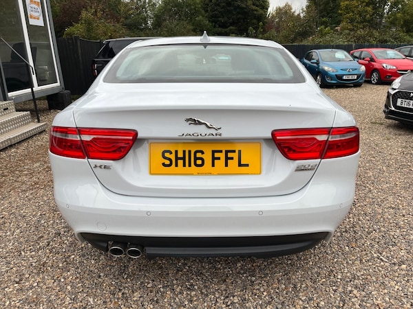 Used Jaguar XE 2016 for sale - 76259135: Photo 5