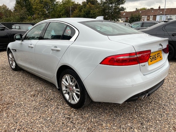 Used Jaguar XE 2016 for sale - 76259135: Photo 6