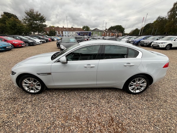 Used Jaguar XE 2016 for sale - 76259135: Photo 8