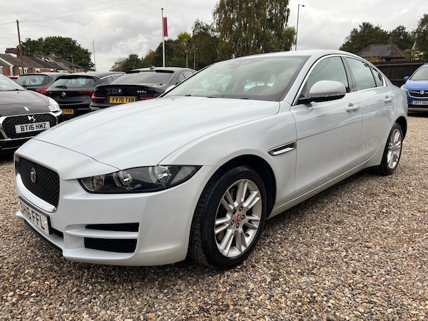 Used Jaguar XE 2016 for sale - 76259135: Photo 9