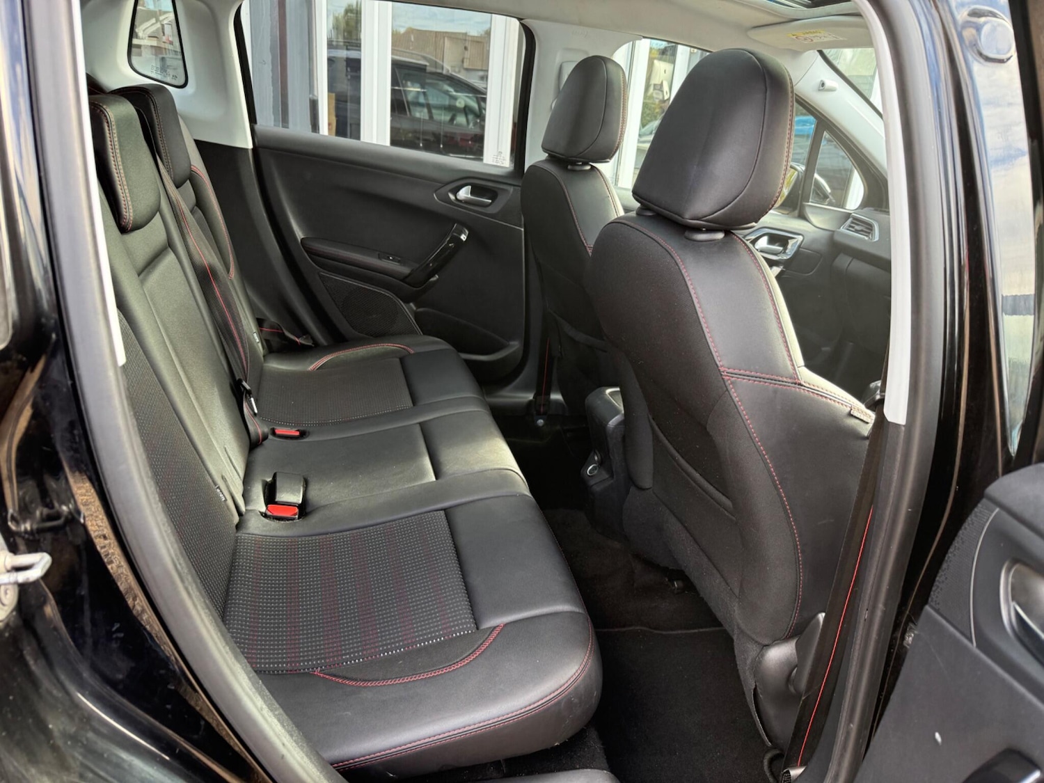 Used Peugeot 2008 2017 for sale - 76026431: Photo 10