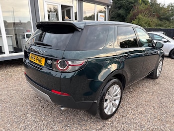 Used Land Rover Discovery Sport 2016 for sale - 76424717: Photo