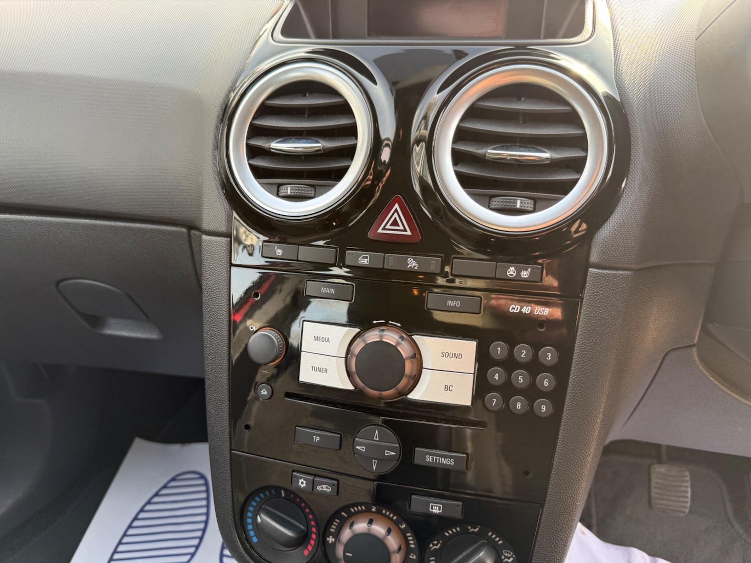 Used Vauxhall Corsa 2014 for sale - 77993716: Photo 11