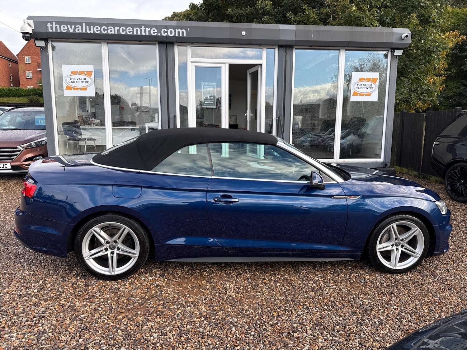 Used Audi A5 Cabriolet 2017 for sale - 76326639: Photo 2
