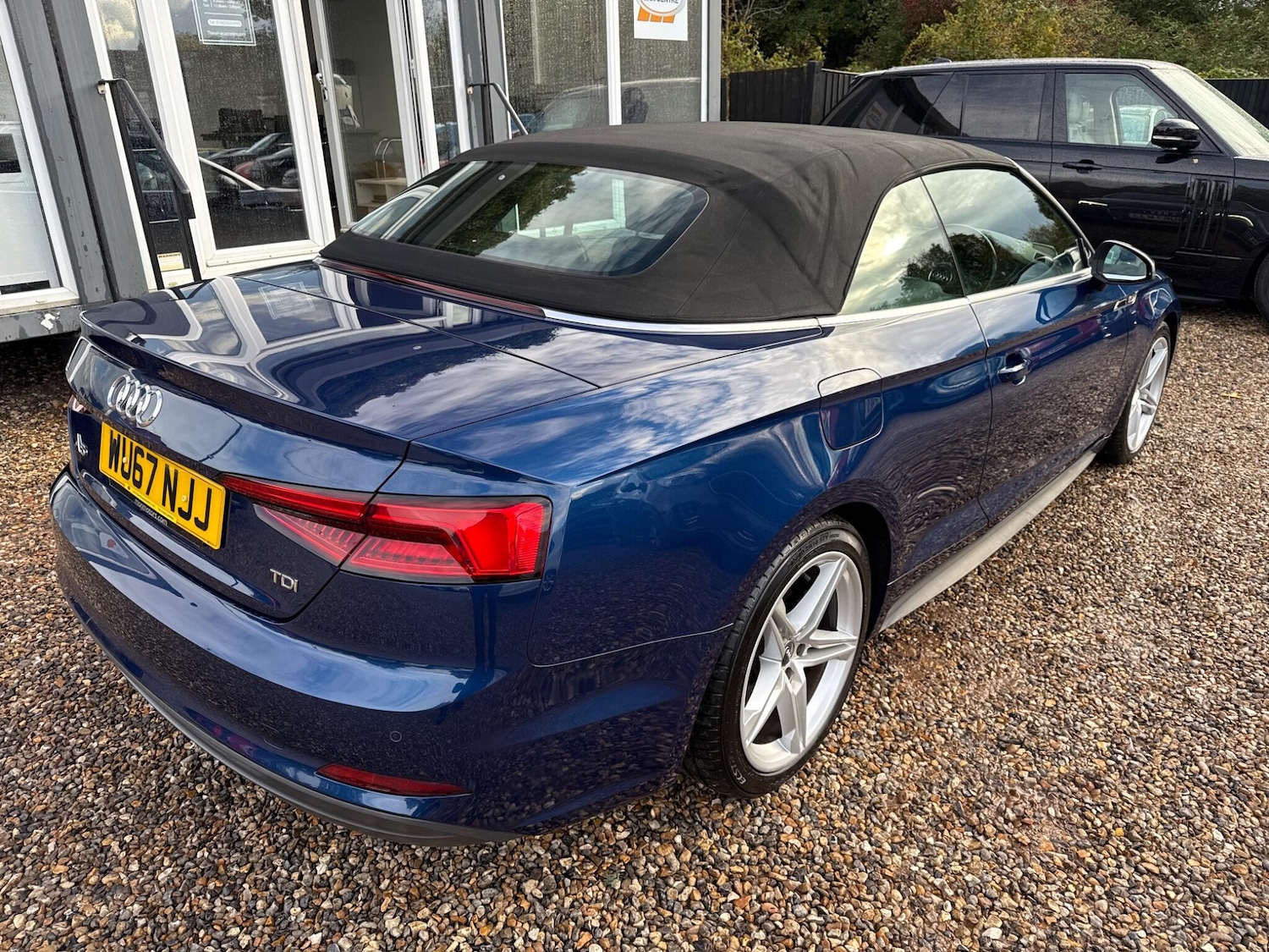 Used Audi A5 Cabriolet 2017 for sale - 76326639: Photo 3