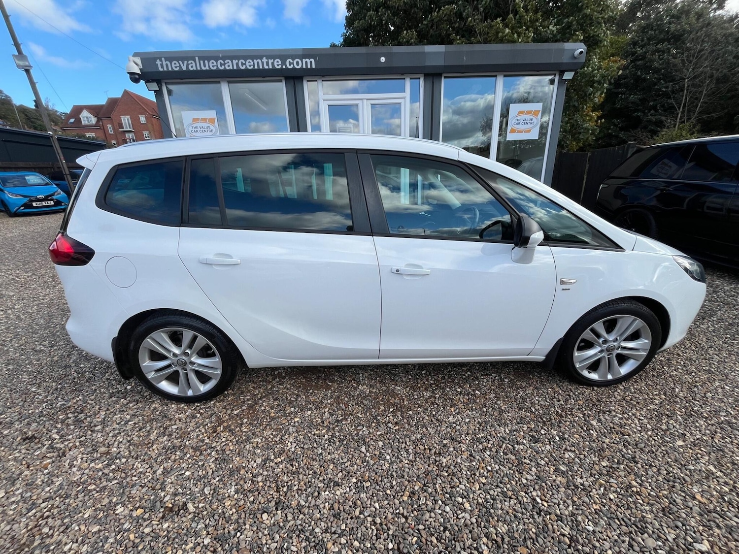 Used Vauxhall Zafira Tourer 2014 for sale - 76337753: Photo 3