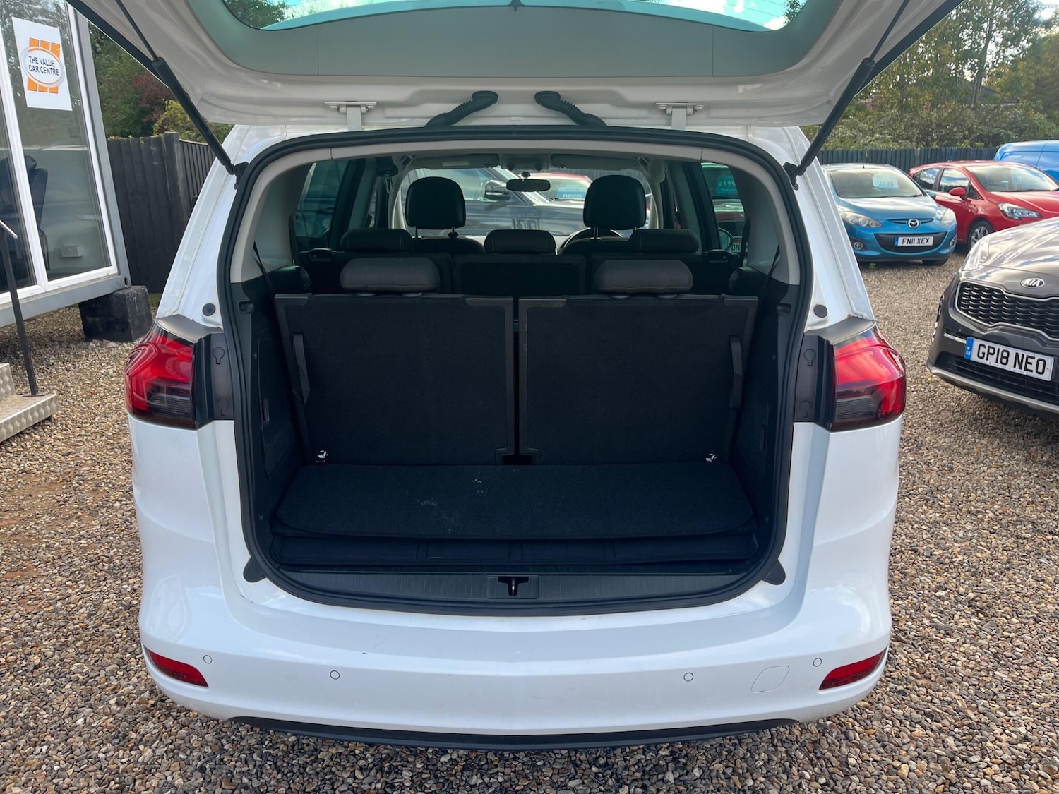 Used Vauxhall Zafira Tourer 2014 for sale - 76337753: Photo 6