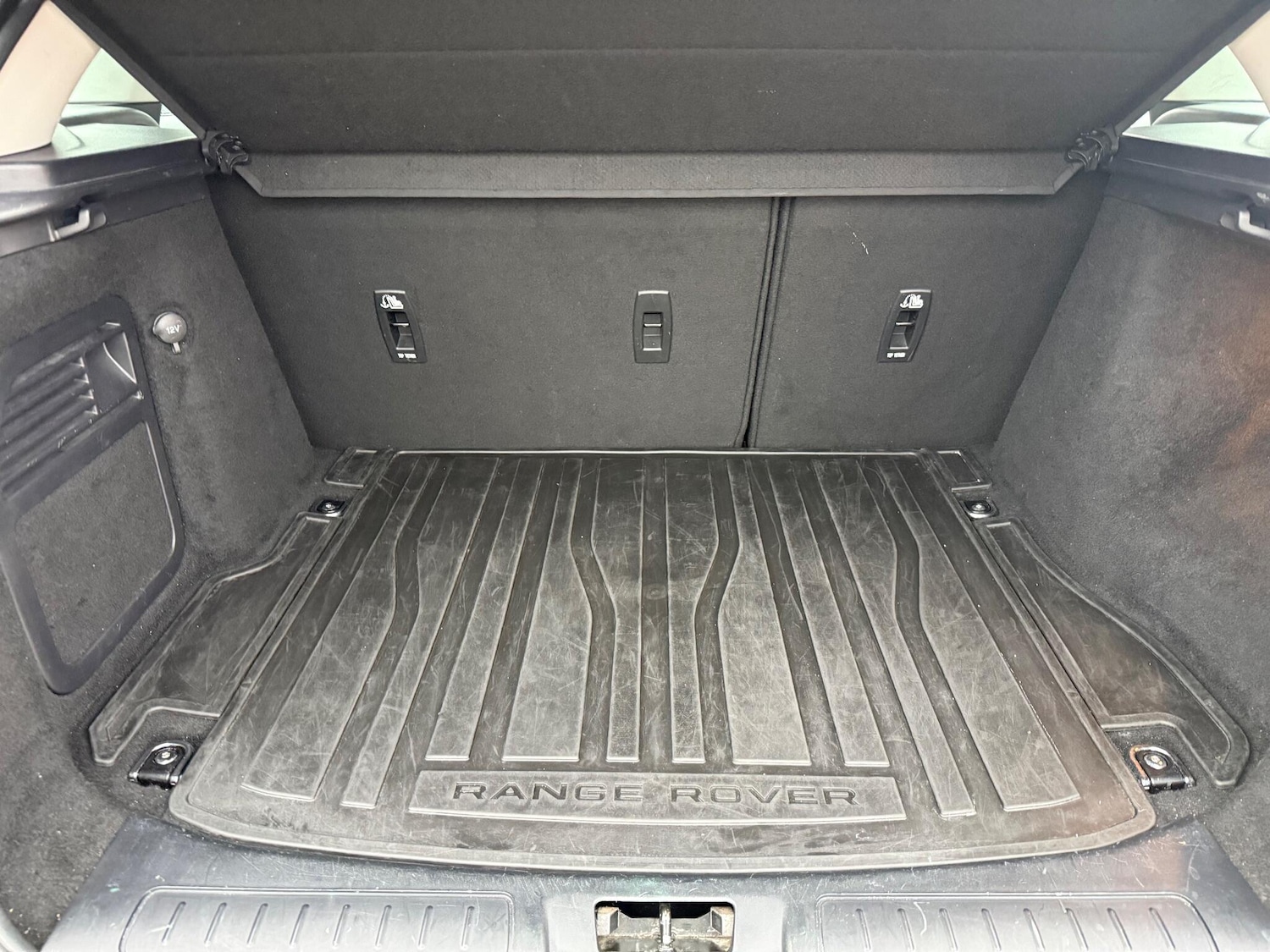 Used Land Rover Range Rover Evoque 2015 for sale - 76899346: Photo 11