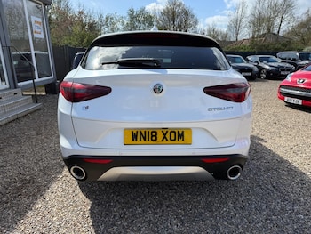Used Alfa Romeo Stelvio 2018 for sale - 78147944: Photo