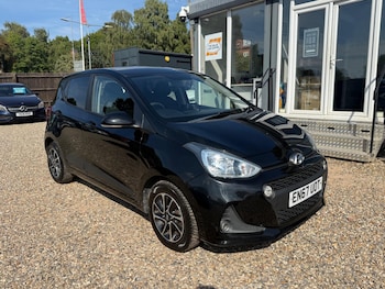Used Hyundai i10 2018 for sale - 79441844: Photo