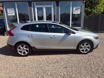 Used Volvo V40 Cross Country 2014 for sale - 78100054: Photo